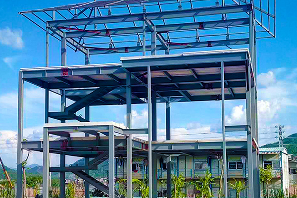 鋼結(jié)構(gòu)建筑現(xiàn)在這么火，到底什么是白城鋼結(jié)構(gòu)？有哪些優(yōu)勢(shì)？