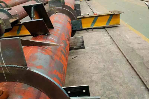 長春鋼結(jié)構(gòu)在生產(chǎn)角鋼的時(shí)候需要注意什么